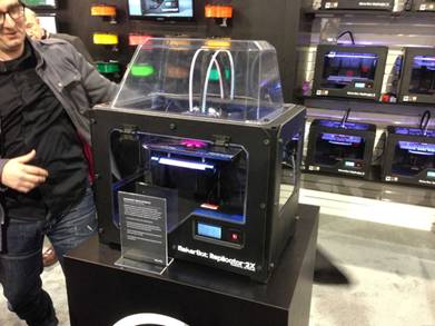 Рис. 2. Современный трехмерный принтер MakerBot Replicator 2